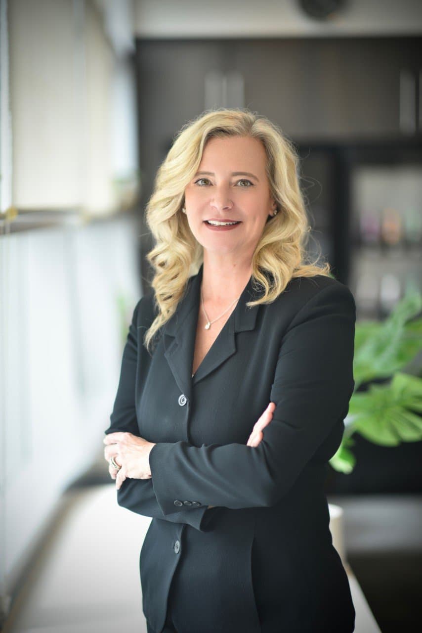 Kathy Duvall headshot