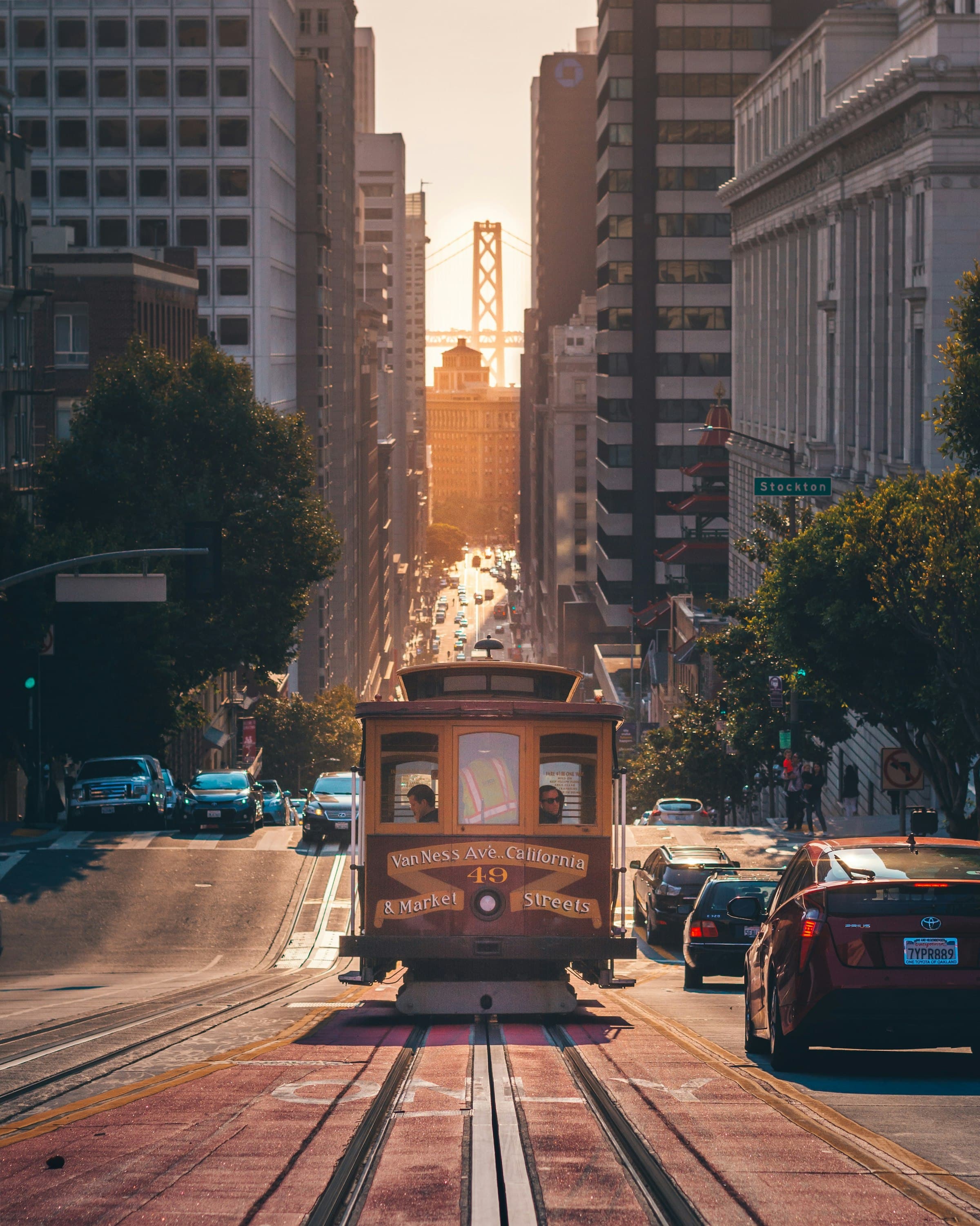 A San Francisco cable car climbing California Street